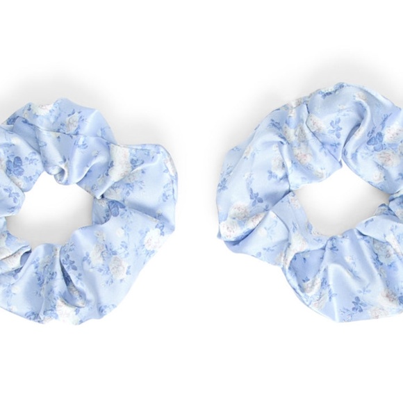 LoveShackFancy X Goody Blue Large Satin Scrunchie Set - Picture 4 of 4